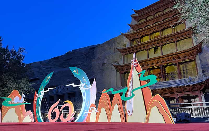 廣告物料制作會(huì)場(chǎng)布景舞臺(tái)搭建展位搭建舞臺(tái)燈光設(shè)備演藝音響高清LED屏 廣告物料制作會(huì)場(chǎng)布景舞臺(tái)搭建展位搭建舞臺(tái)燈光設(shè)備演藝音響高清LED屏