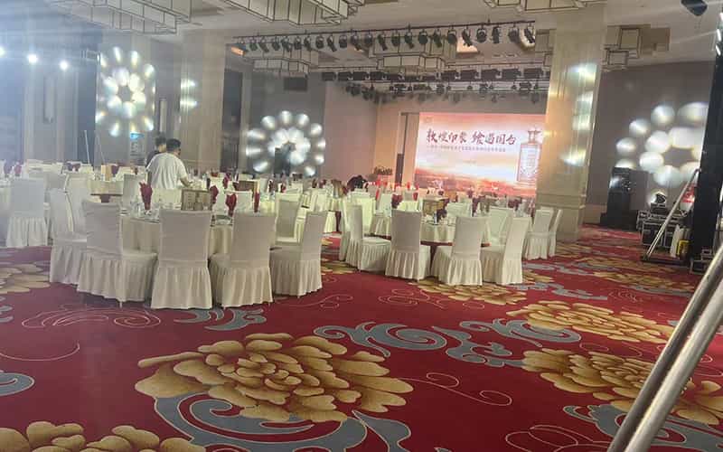 廣告物料制作會場布景舞臺搭建展位搭建舞臺燈光設(shè)備演藝音響高清LED屏