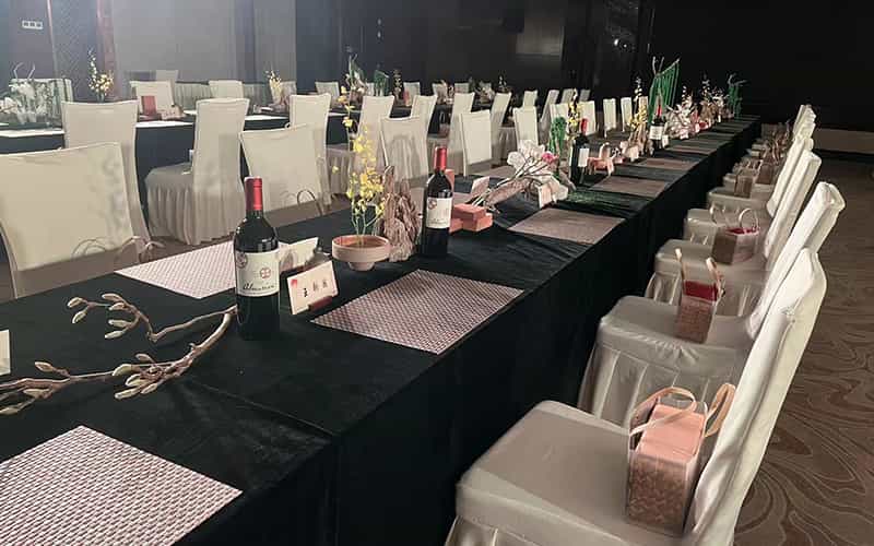 廣告物料制作會(huì)場布景舞臺(tái)搭建展位搭建舞臺(tái)燈光設(shè)備演藝音響高清LED屏 廣告物料制作會(huì)場布景舞臺(tái)搭建展位搭建舞臺(tái)燈光設(shè)備演藝音響高清LED屏