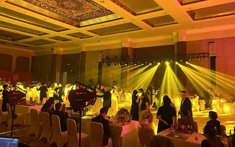 廣告物料制作會場布景舞臺搭建展位搭建舞臺燈光設(shè)備演藝音響高清LED屏 廣告物料制作會場布景舞臺搭建展位搭建舞臺燈光設(shè)備演藝音響高清LED屏